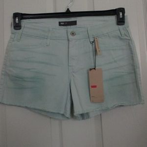 NWT - LEVI'S light blue denim shorts - sz 10
